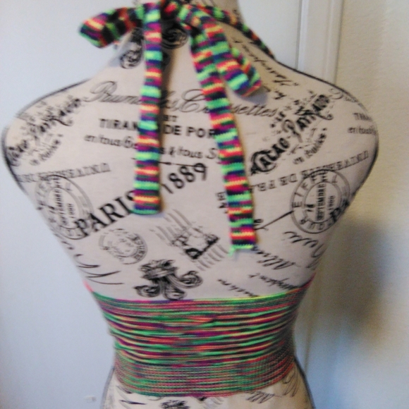 NEW Knit crop halter - Picture 3 of 4